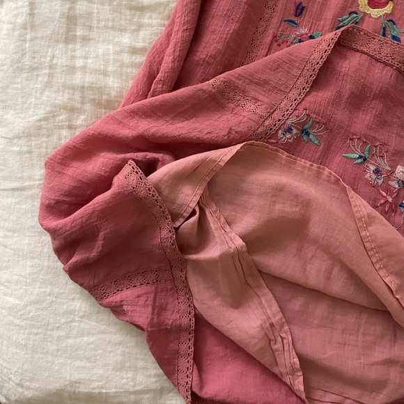 Free People-style embroidered dress - Picture 4 of 4